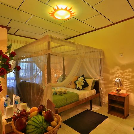 Emel Boutique Otel Negombo Dış mekan fotoğraf