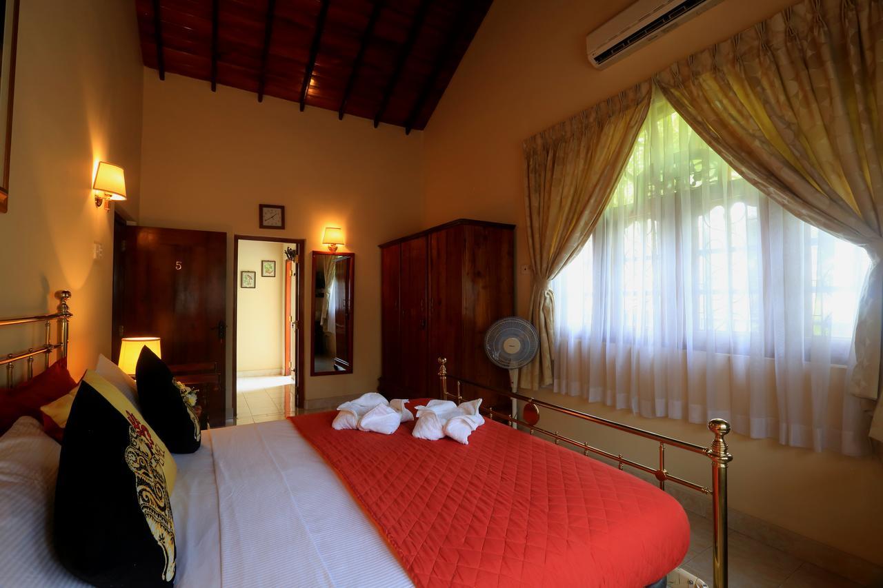 Emel Boutique Otel Negombo Dış mekan fotoğraf